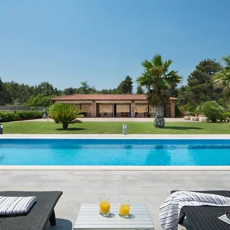 In With Sea View, Terrace, Air Conditioning, Wi-fi *